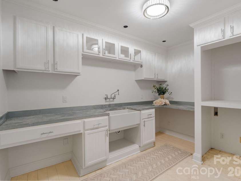 1486 Knolls Drive, Newton, NC 28658.  MLS# CAR4374306, YatesRealty ID 25942. 