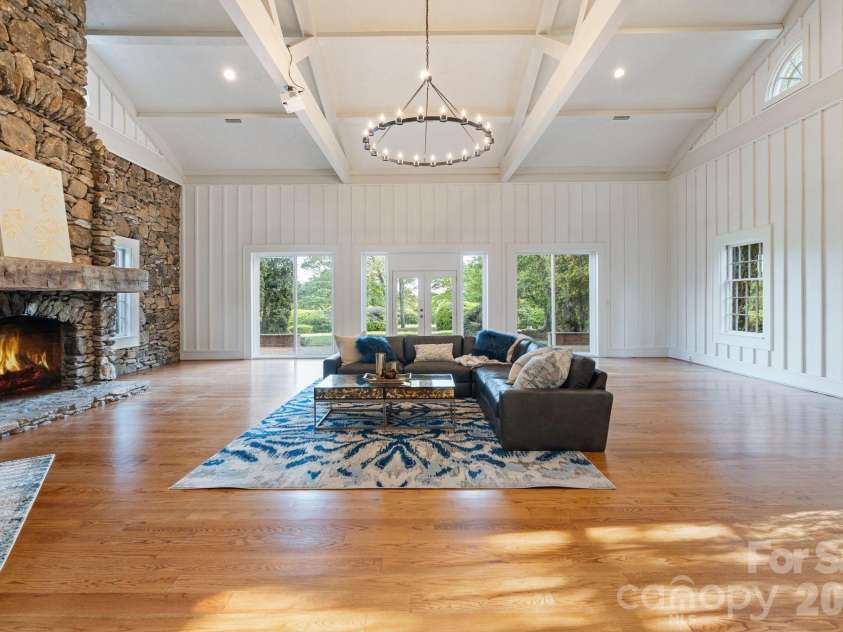 1486 Knolls Drive, Newton, NC 28658.  MLS# CAR4374306, YatesRealty ID 25942. 