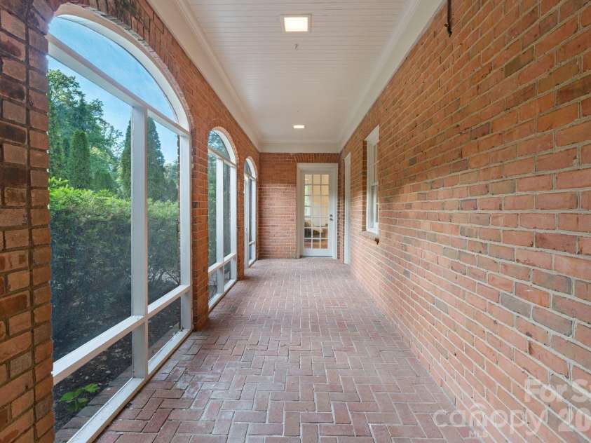 1486 Knolls Drive, Newton, NC 28658.  MLS# CAR4374306, YatesRealty ID 25942. 