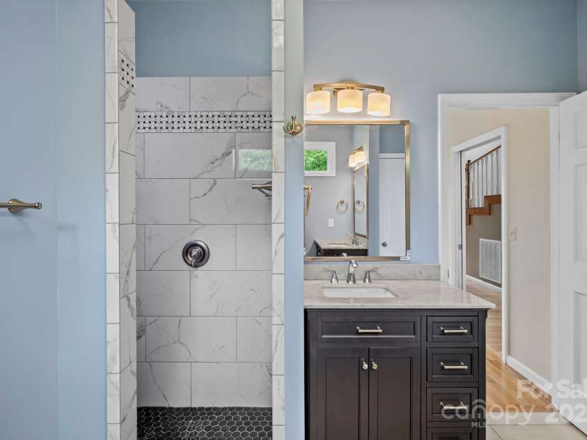 1586 Bull Creek Road, Marshall, NC 28753.  MLS# CAR4262698, YatesRealty ID 25942. 