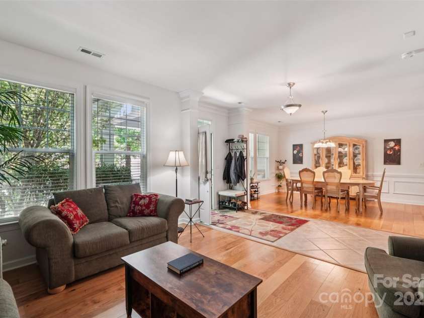 8814 Beaver Creek Drive, Charlotte, NC 28269.  MLS# CAR4211490, YatesRealty ID 25944. 