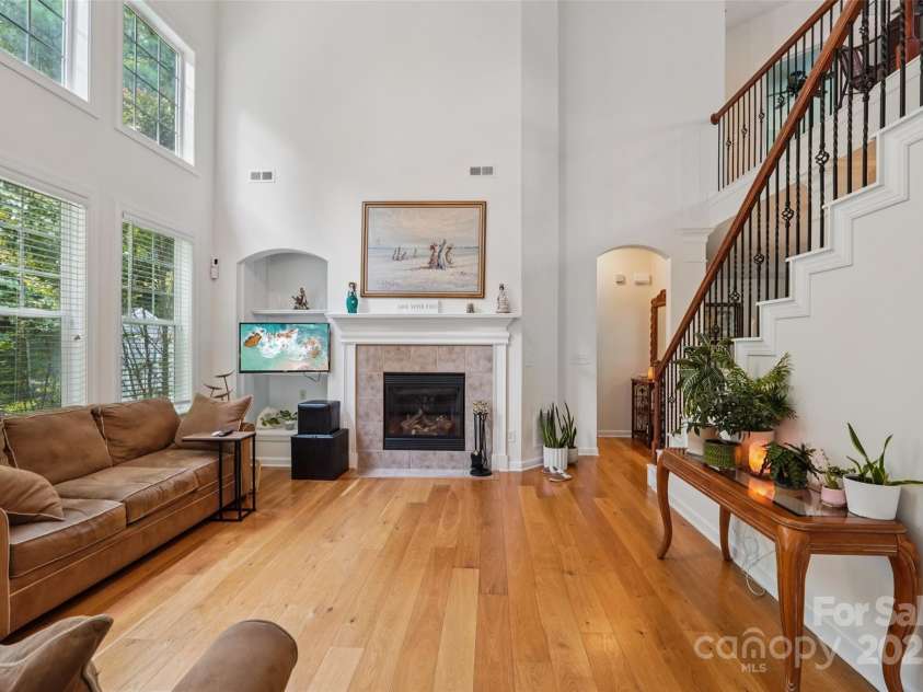 8814 Beaver Creek Drive, Charlotte, NC 28269.  MLS# CAR4211490, YatesRealty ID 25944. 