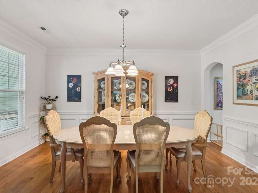 8814 Beaver Creek Drive, Charlotte, NC 28269.  MLS# CAR4211490, YatesRealty ID 25944. 