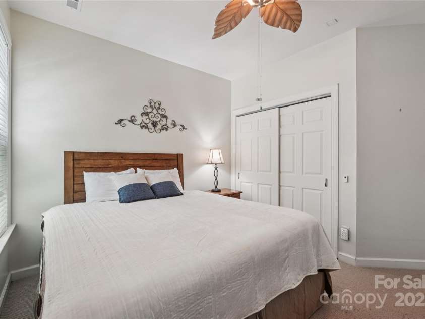 8814 Beaver Creek Drive, Charlotte, NC 28269.  MLS# CAR4211490, YatesRealty ID 25944. Downstairs Bedroom 1