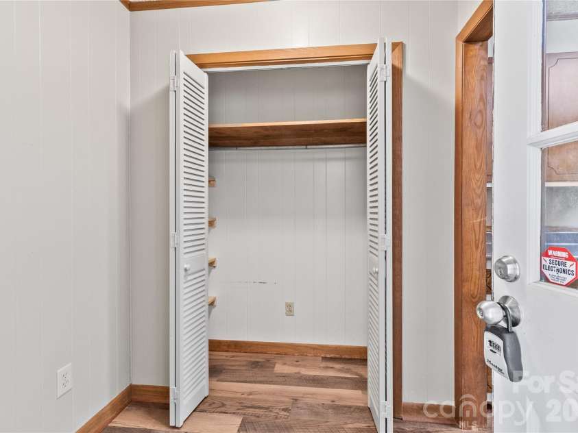3225 Frank Grigg Drive, Shelby, NC 28150.  MLS# CAR4384403, YatesRealty ID 25945. 