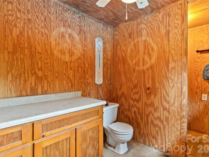 3225 Frank Grigg Drive, Shelby, NC 28150.  MLS# CAR4384403, YatesRealty ID 25945. 