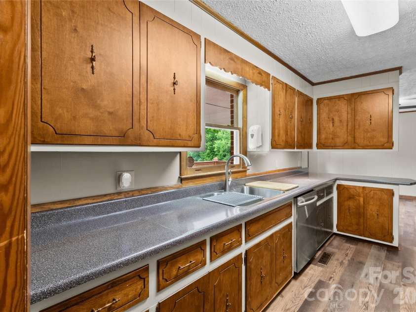 3225 Frank Grigg Drive, Shelby, NC 28150.  MLS# CAR4384403, YatesRealty ID 25945. 