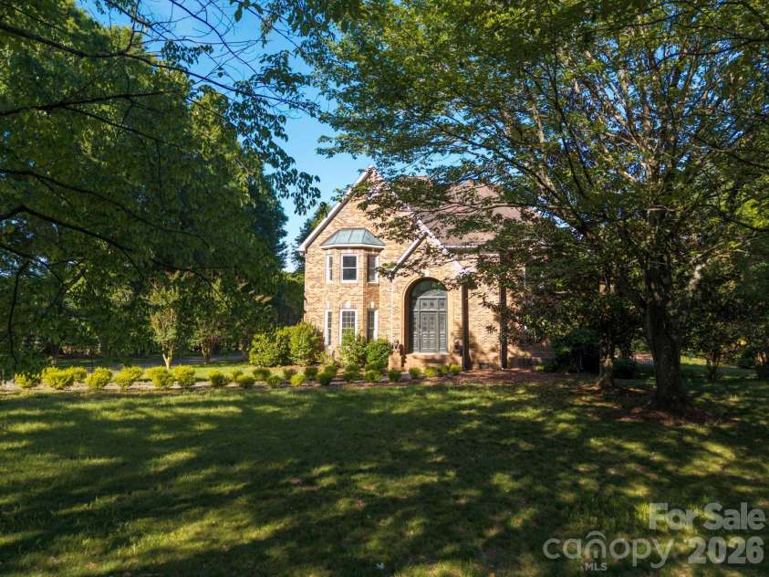 431 Walden Trail, Waxhaw, NC 28173.  MLS# CAR4376474, YatesRealty ID 25946. 