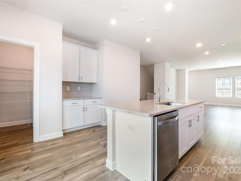 7012 Bryce Avenue, Charlotte, NC 28217.  MLS# CAR4269168, YatesRealty ID 25946. 