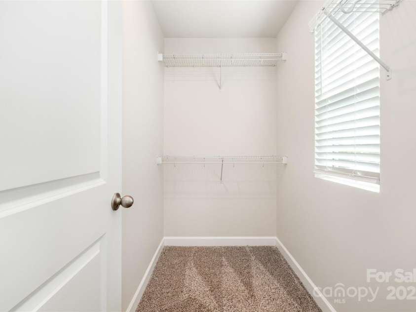 7012 Bryce Avenue, Charlotte, NC 28217.  MLS# CAR4269168, YatesRealty ID 25946. Primary walk in closet