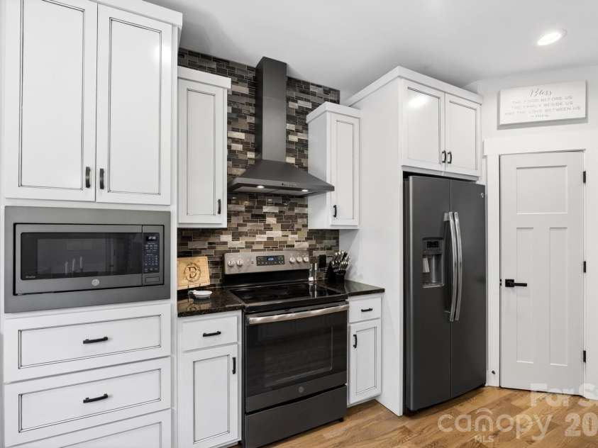 116 Maplewood Court, Hudson, NC 28638.  MLS# CAR4384542, YatesRealty ID 25947. 