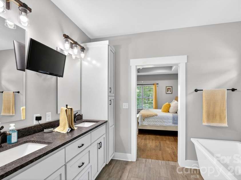116 Maplewood Court, Hudson, NC 28638.  MLS# CAR4384542, YatesRealty ID 25947. 