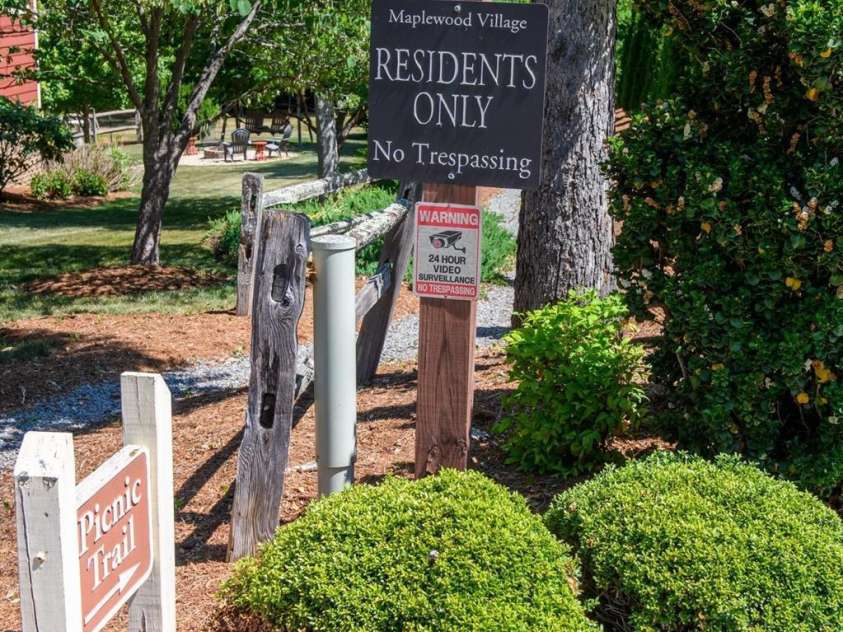 116 Maplewood Court, Hudson, NC 28638.  MLS# CAR4384542, YatesRealty ID 25947. 