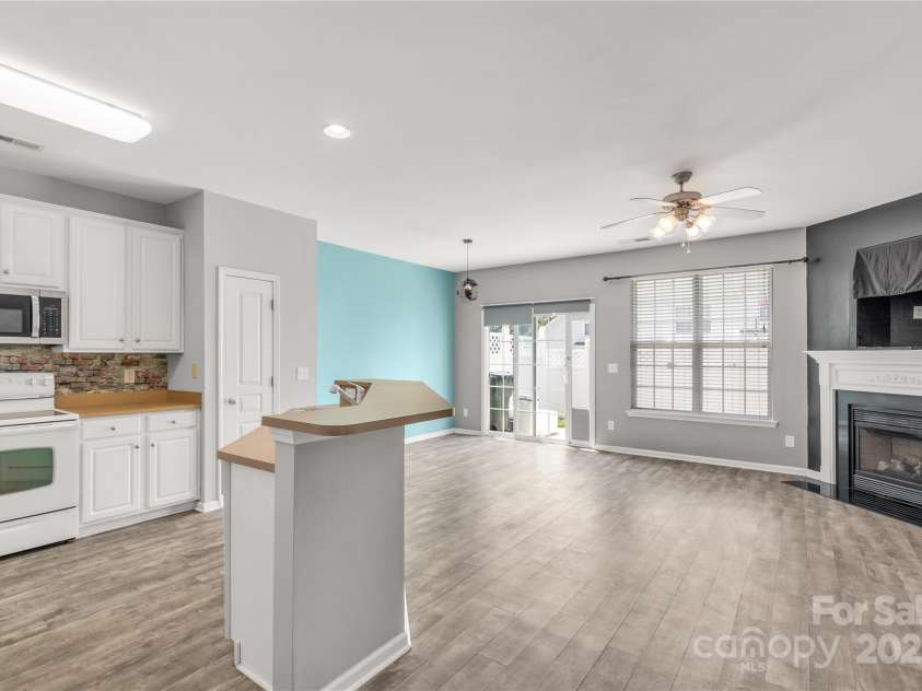 613 Dutch Elm Place, Rock Hill, SC 29732.  MLS# CAR4279960, YatesRealty ID 25948. 