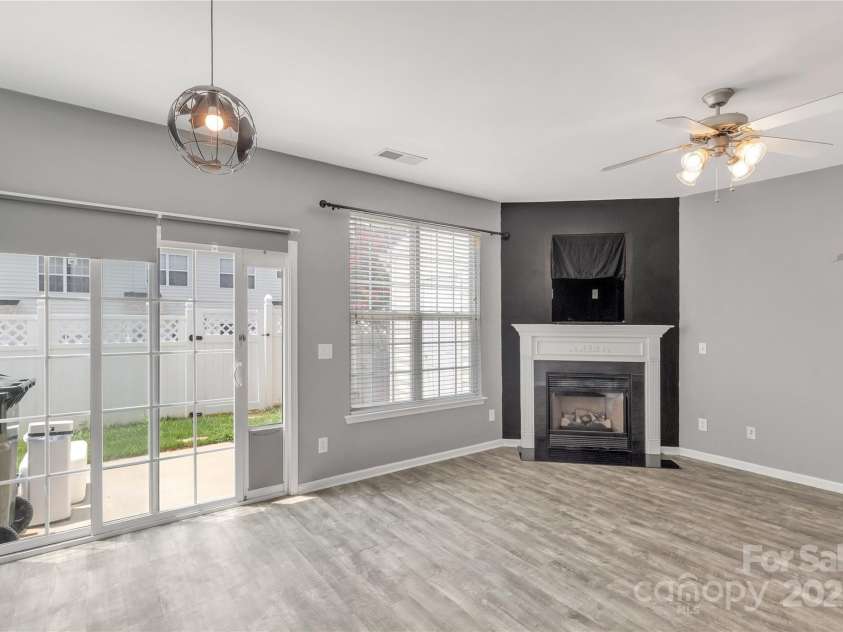 613 Dutch Elm Place, Rock Hill, SC 29732.  MLS# CAR4279960, YatesRealty ID 25948. 