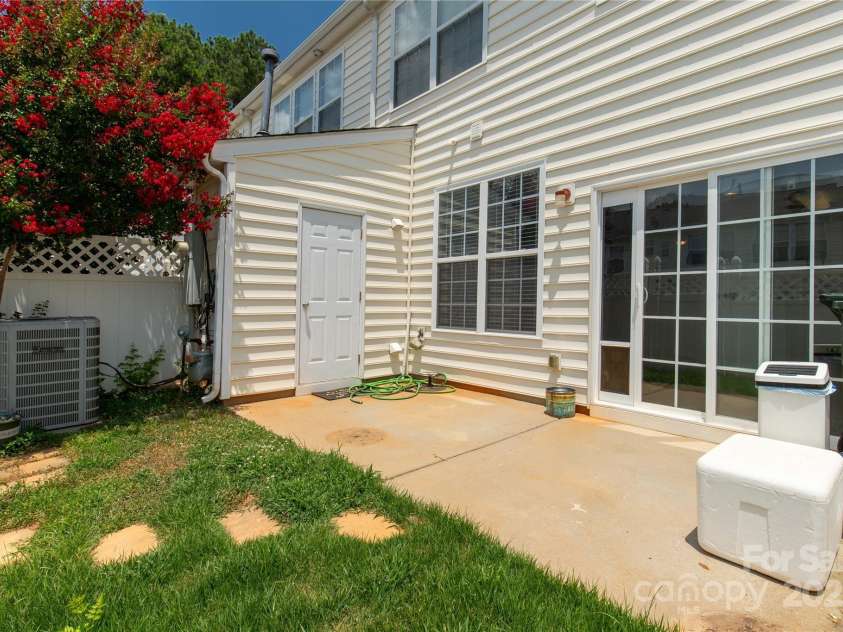 613 Dutch Elm Place, Rock Hill, SC 29732.  MLS# CAR4279960, YatesRealty ID 25948. 