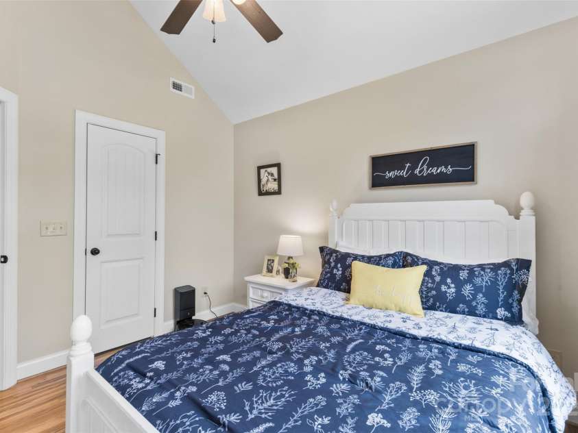 121 Maplewood Court, Hudson, NC 28638.  MLS# CAR4274119, YatesRealty ID 25949. 