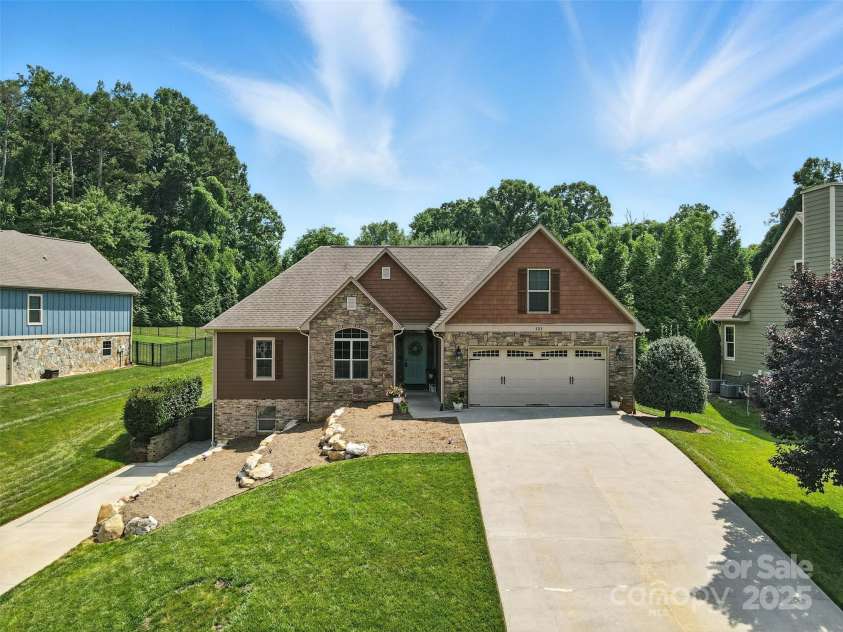 121 Maplewood Court, Hudson, NC 28638.  MLS# CAR4274119, YatesRealty ID 25949. Exterior Nocturnal View