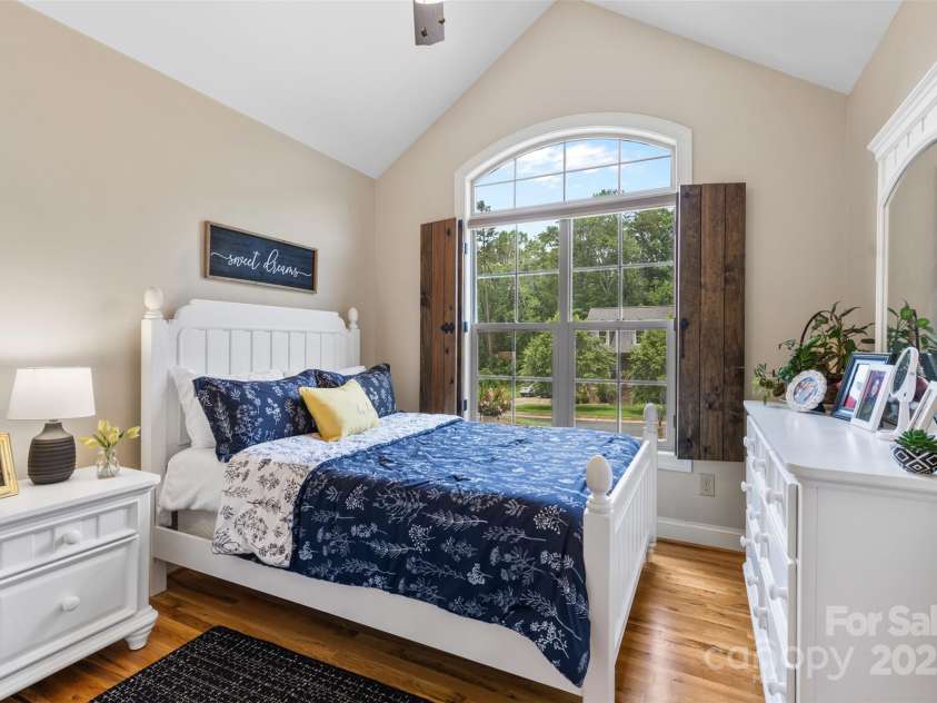 121 Maplewood Court, Hudson, NC 28638.  MLS# CAR4274119, YatesRealty ID 25949. Second Bedroom