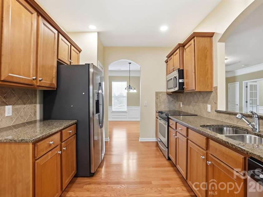 44449 Oriole Drive, Fort Mill, SC 29707.  MLS# CAR4383880, YatesRealty ID 25949. 