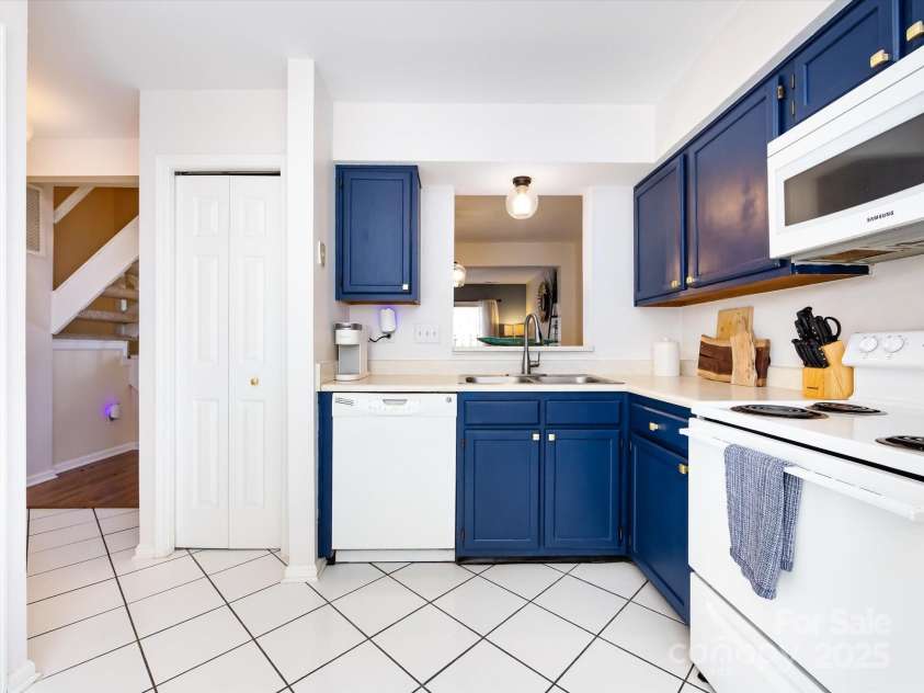 1240 Maple Shade Lane, Charlotte, NC 28270.  MLS# CAR4314260, YatesRealty ID 2595. 