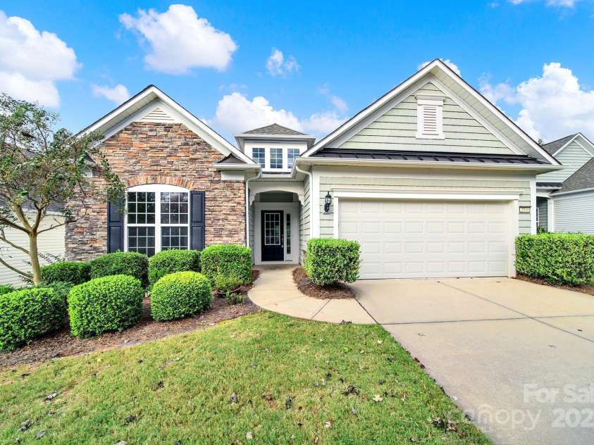 2034 Moultrie Court, Fort Mill, SC 29707.  MLS# CAR4308909, YatesRealty ID 2595. 