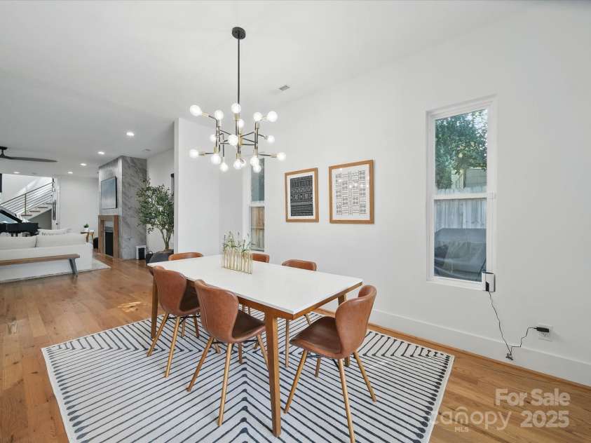 708 Cross Trail Drive, Charlotte, NC 28204.  MLS# CAR4267240, YatesRealty ID 25950. 