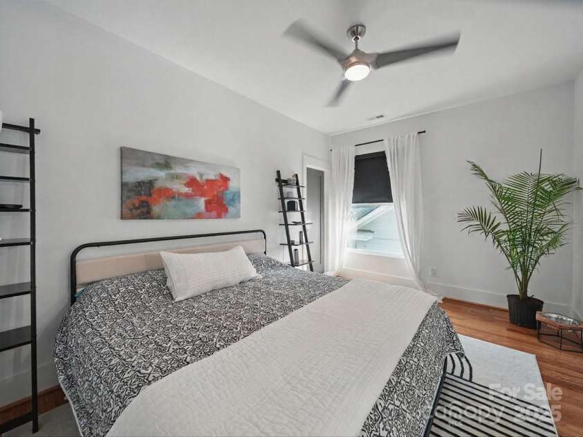 708 Cross Trail Drive, Charlotte, NC 28204.  MLS# CAR4267240, YatesRealty ID 25950. 