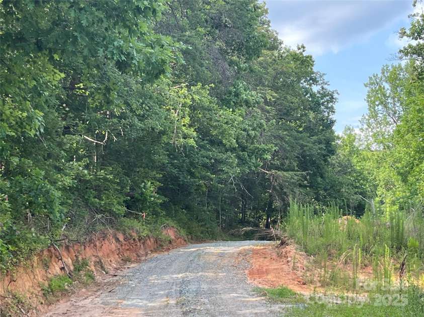 184 Crawford Hollow, Rutherfordton, NC 28139.  MLS# CAR4280325, YatesRealty ID 25951. 