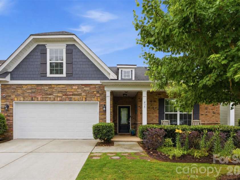 435 Trillium Way, Belmont, NC 28012.  MLS# CAR4383919, YatesRealty ID 25951. 