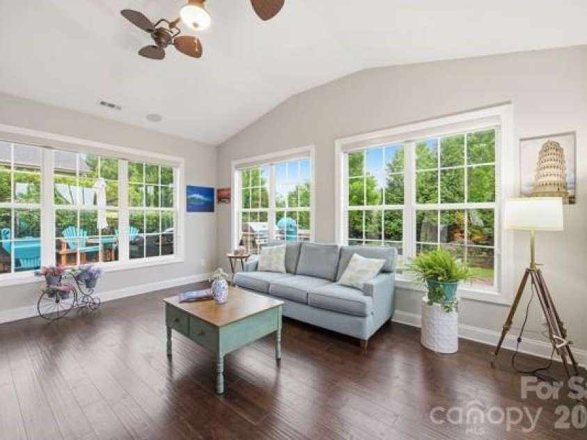 435 Trillium Way, Belmont, NC 28012.  MLS# CAR4383919, YatesRealty ID 25951. Sunroom