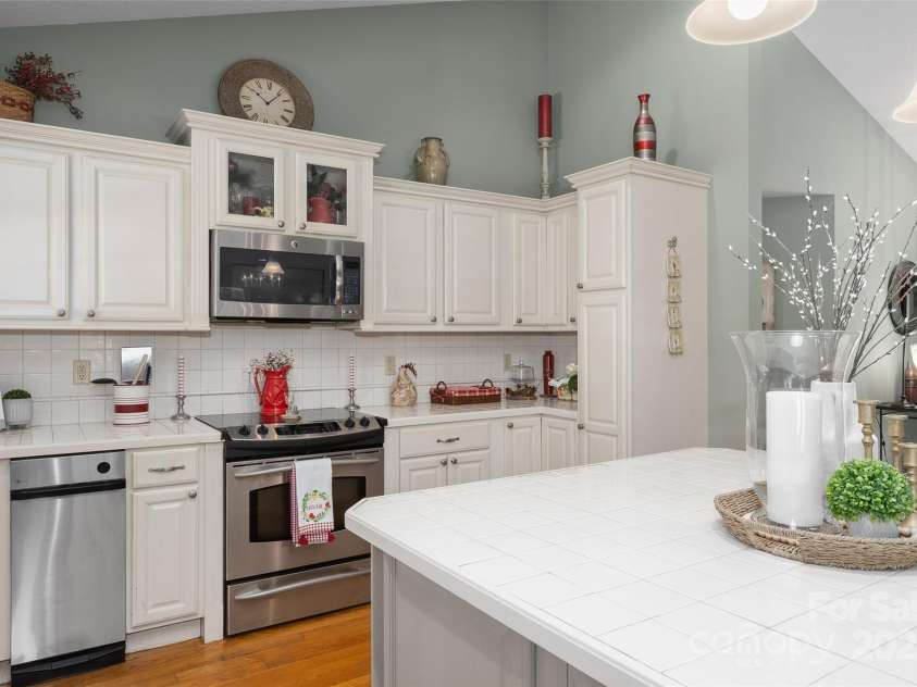 2375 Crymes Cove Road, Waynesville, NC 28786.  MLS# CAR4272881, YatesRealty ID 25953. 