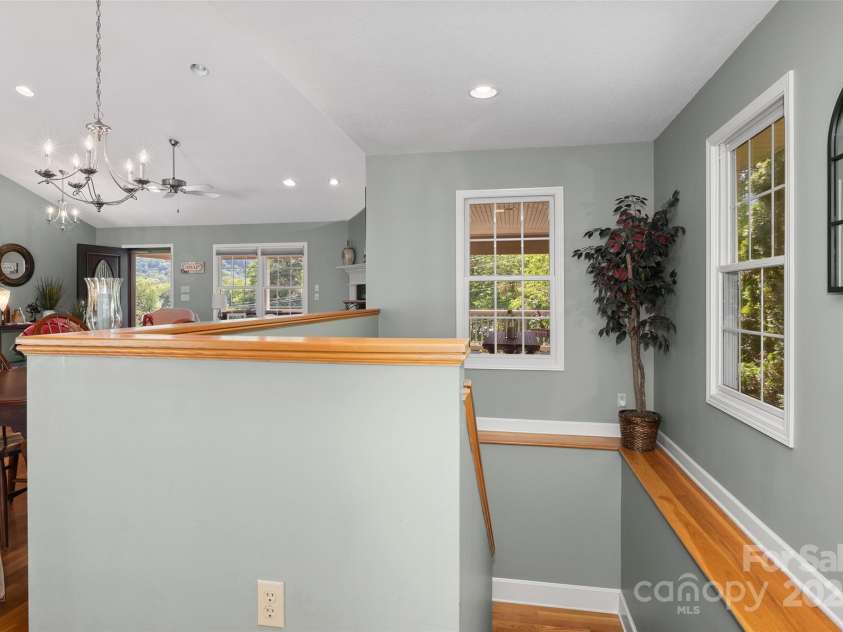 2375 Crymes Cove Road, Waynesville, NC 28786.  MLS# CAR4272881, YatesRealty ID 25953. 