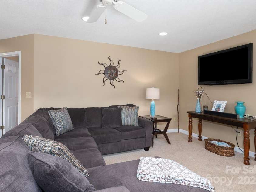 2375 Crymes Cove Road, Waynesville, NC 28786.  MLS# CAR4272881, YatesRealty ID 25953. 