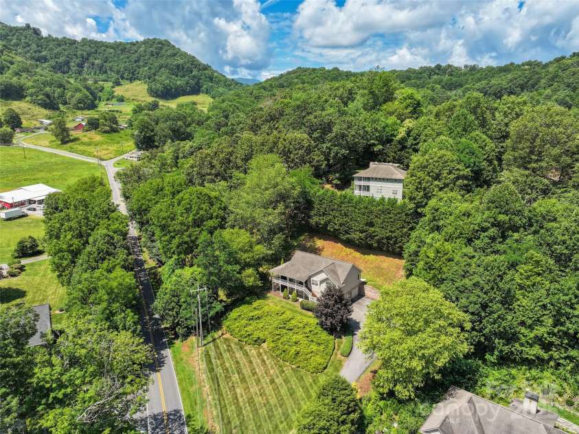 2375 Crymes Cove Road, Waynesville, NC 28786.  MLS# CAR4272881, YatesRealty ID 25953. 