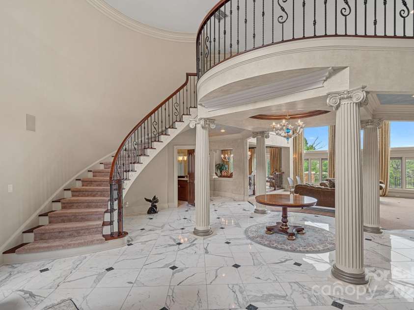 8800 Covey Rise Court, Charlotte, NC 28226.  MLS# CAR4262946, YatesRealty ID 25954. 