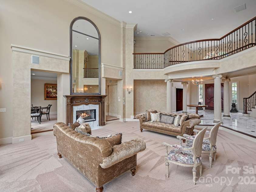 8800 Covey Rise Court, Charlotte, NC 28226.  MLS# CAR4262946, YatesRealty ID 25954. 