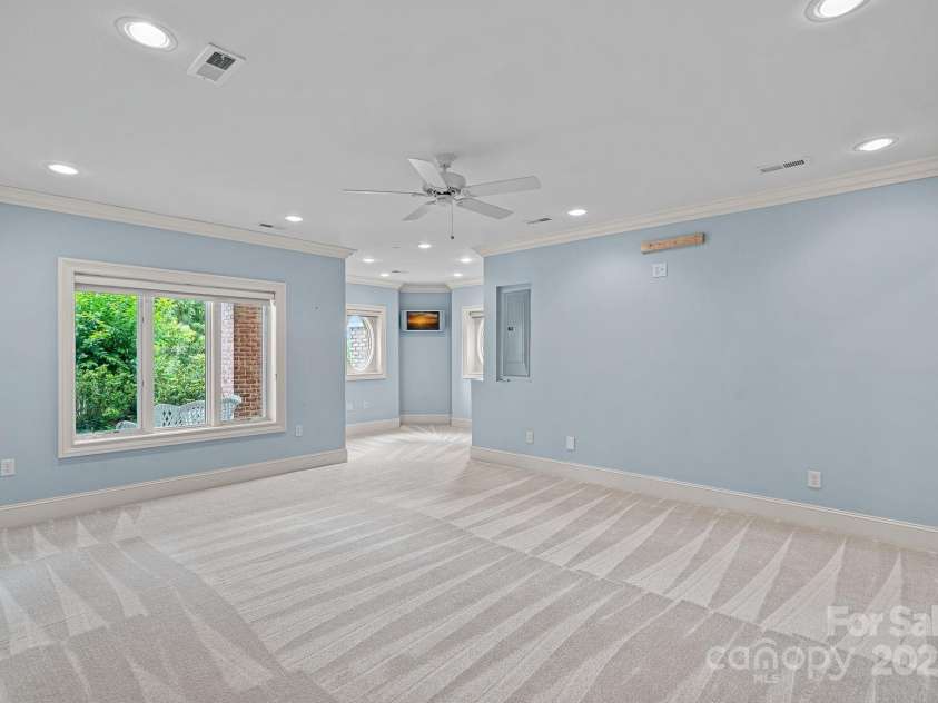 8800 Covey Rise Court, Charlotte, NC 28226.  MLS# CAR4262946, YatesRealty ID 25954. 