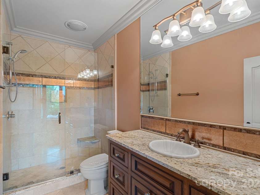 8800 Covey Rise Court, Charlotte, NC 28226.  MLS# CAR4262946, YatesRealty ID 25954. 