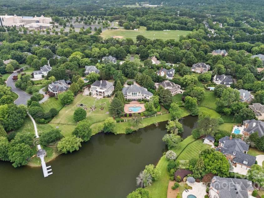 8800 Covey Rise Court, Charlotte, NC 28226.  MLS# CAR4262946, YatesRealty ID 25954. 