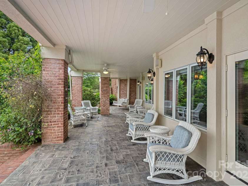 8800 Covey Rise Court, Charlotte, NC 28226.  MLS# CAR4262946, YatesRealty ID 25954. 