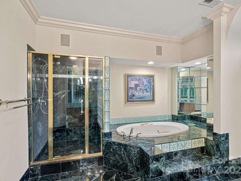 8800 Covey Rise Court, Charlotte, NC 28226.  MLS# CAR4262946, YatesRealty ID 25954. 