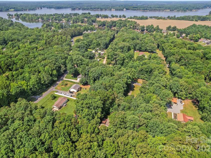 1044 Riverwood Road, Lexington, NC 27292.  MLS# CAR4272739, YatesRealty ID 25955. 