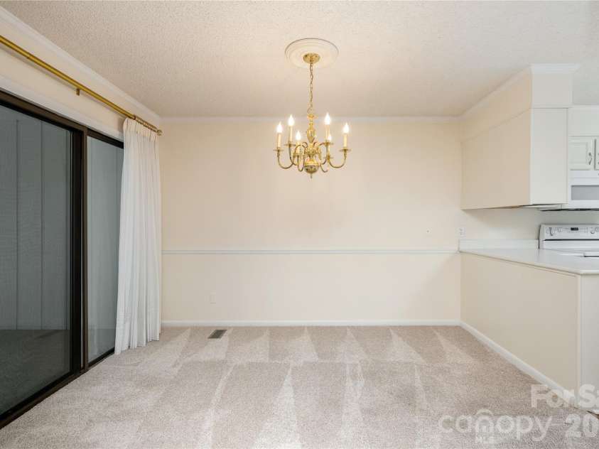 434 Crowfields Drive, Asheville, NC 28803.  MLS# CAR4376330, YatesRealty ID 25957. 