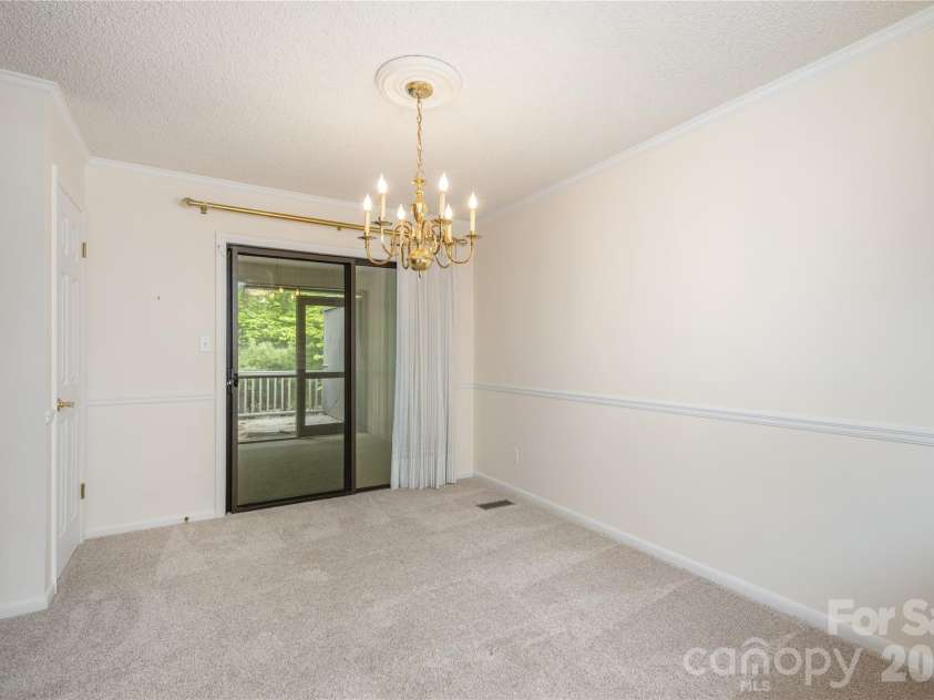 434 Crowfields Drive, Asheville, NC 28803.  MLS# CAR4376330, YatesRealty ID 25957. 
