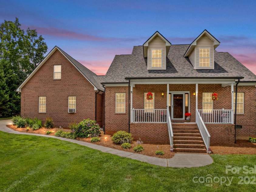 159 Forest Abbey Lane, China Grove, NC 28023.  MLS# CAR4270384, YatesRealty ID 25959. 