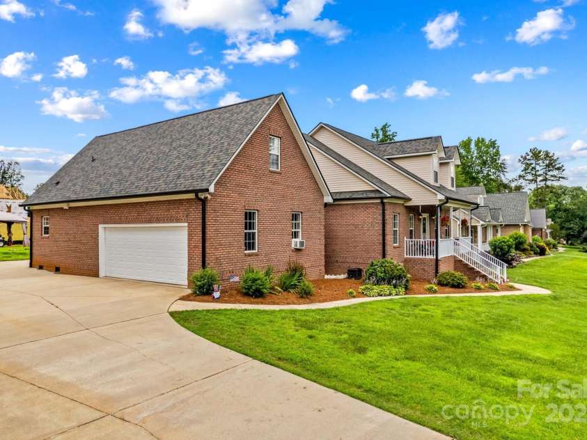 159 Forest Abbey Lane, China Grove, NC 28023.  MLS# CAR4270384, YatesRealty ID 25959. 