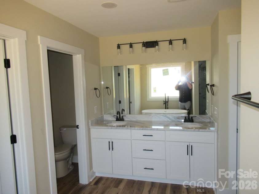 379 Northbrook III School Road, Vale, NC 28168.  MLS# CAR4385195, YatesRealty ID 25959. Primary Bath