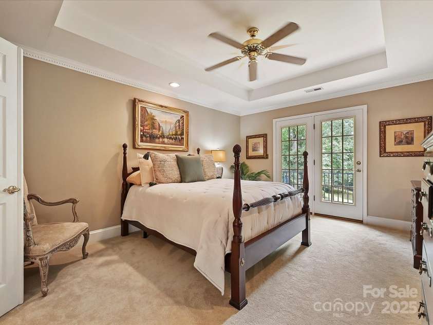 11902 Mountain Crest Circle, Charlotte, NC 28216.  MLS# CAR4286743, YatesRealty ID 2596. Primary bedroom