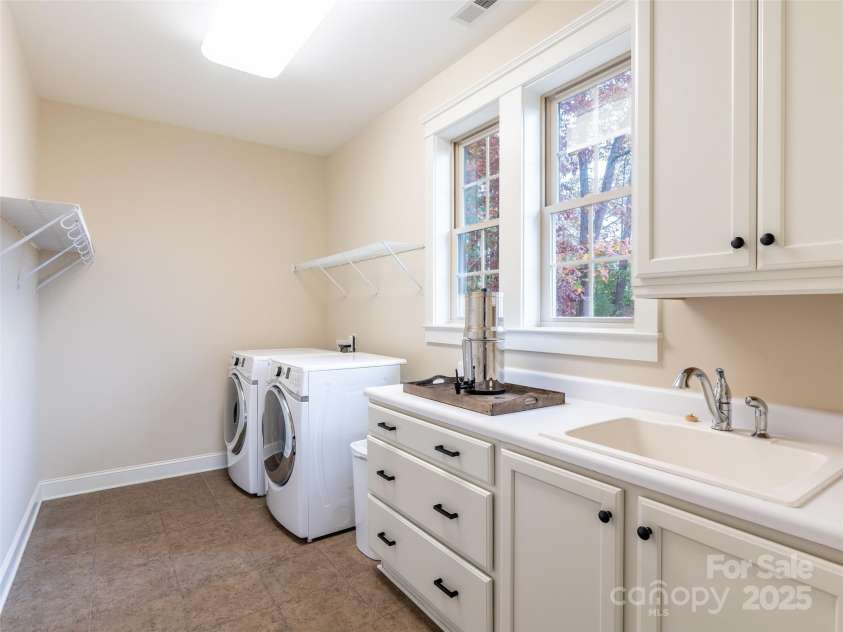 46 Orvis Stone Circle, Biltmore Lake, NC 28715.  MLS# CAR4232944, YatesRealty ID 2596. 